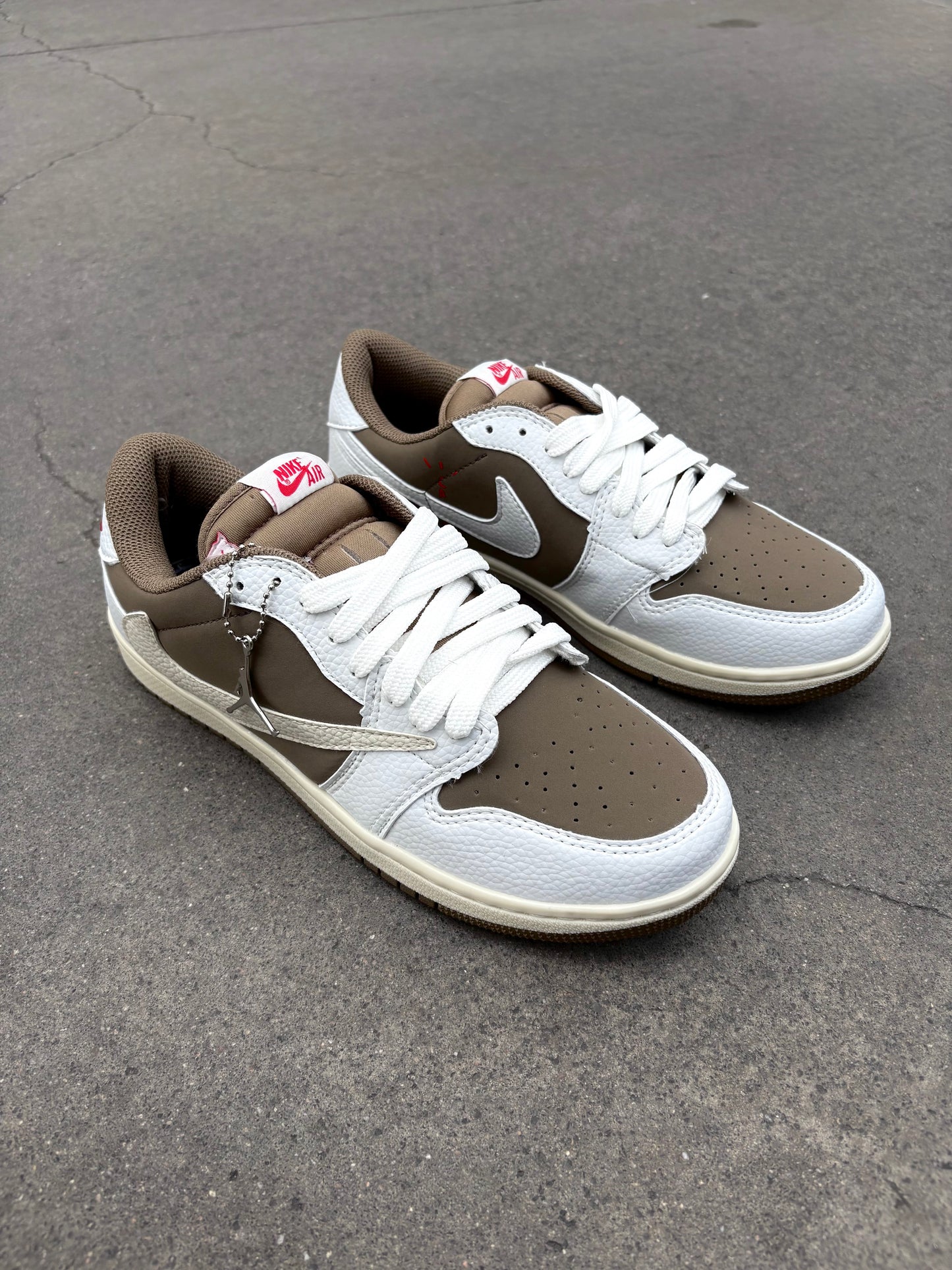 Nike Travis Scott Marron